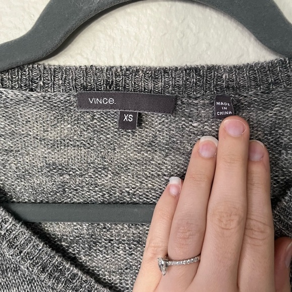 Vince V Neck Heather Grey Linen Sweater with Side Slit Women’s Size XS - Picture 4 of 14